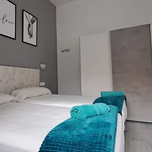 https://apartamento-la-loperana.hotelsinnerja.org