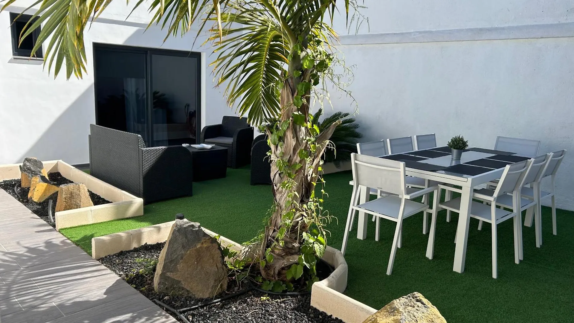 Casa Beatriz contacts